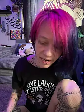 Snapshot of trashbrat chatting on 9, 5, 2026 trashbrat online show from 9, 5, 2026