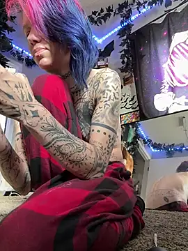 Snapshot of trashbrat chatting on 4, 6, 2026 trashbrat online show from 4, 6, 2026