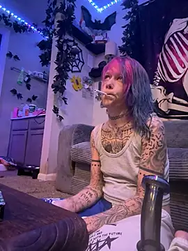 trashbrat online show from 13, 7, 2026