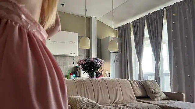 Snapshot of Shyrubate chatting on 8, 11, 2025 Shyrubate online show from 8, 11, 2025