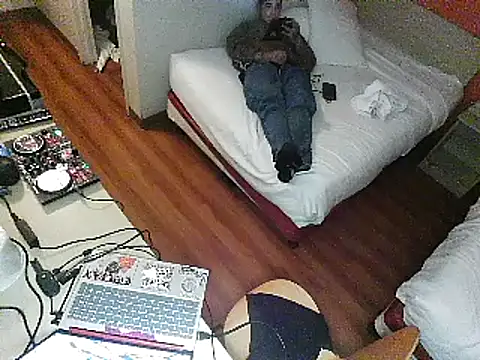 justthetip4209 online show from 20, 2, 2025