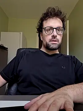 littlehairyman online show from 4, 3, 2025