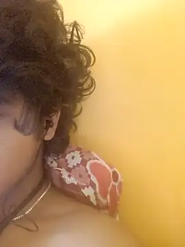 CosmicEmuu online show from 27, 3, 2026