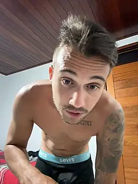 carvalhofelipe online show from 11, 1, 2025