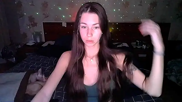 Snapshot of NicoleCaramel chatting on 8, 11, 2025 NicoleCaramel online show from 8, 11, 2025