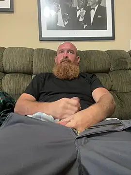 Snapshot of 32XRedBeard chatting on 3, 6, 2026 32XRedBeard online show from 3, 6, 2026