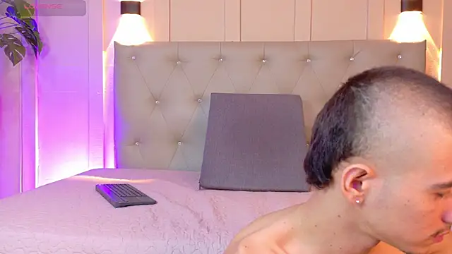 Snapshot of cristal_antoni chatting on 29, 11, 2025 cristal antoni online show from 29, 11, 2025