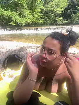 MelissathequeenOff online show from 26, 4, 2026