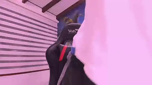 AllanYong18 online show from 25, 2, 2025