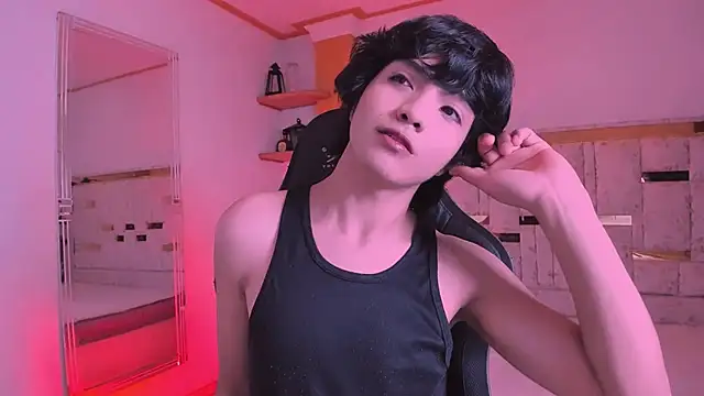 AllanYong18 online show from 17, 3, 2025