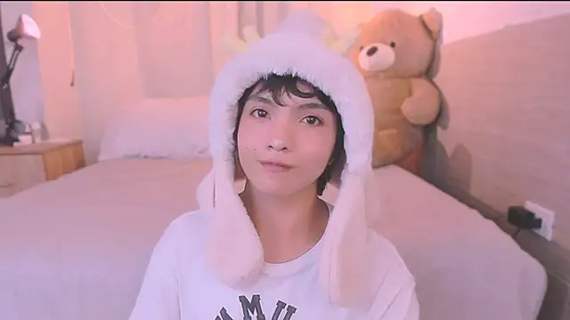 AllanYong18 online show from 20, 9, 2025