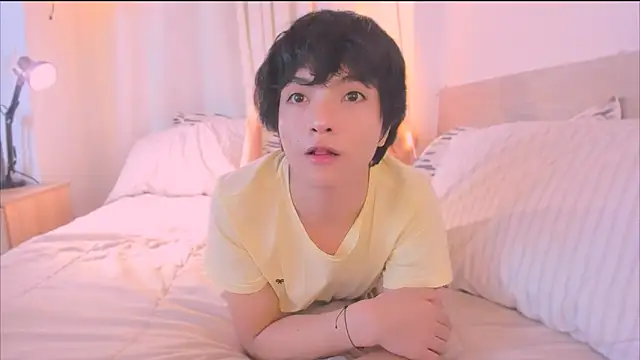 AllanYong18 online show from 21, 11, 2025