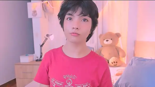 AllanYong18 online show from 19, 12, 2025