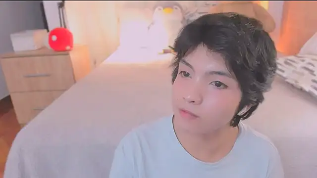 AllanYong18 online show from 24, 2, 2026