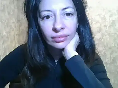 LissaBlossom online show from 6, 3, 2025