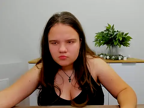 AdeleCruz online show from 4, 2, 2025