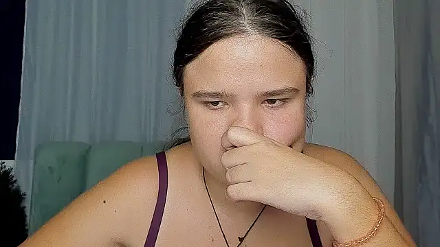 AdeleCruz online show from 22, 9, 2025