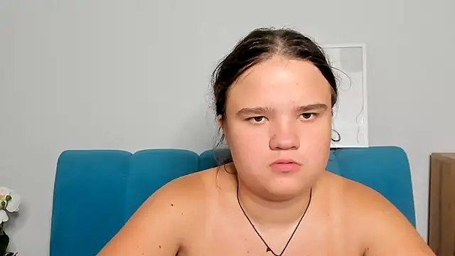 AdeleCruz online show from 2, 10, 2025