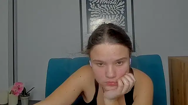 AdeleCruz online show from 16, 2, 2026