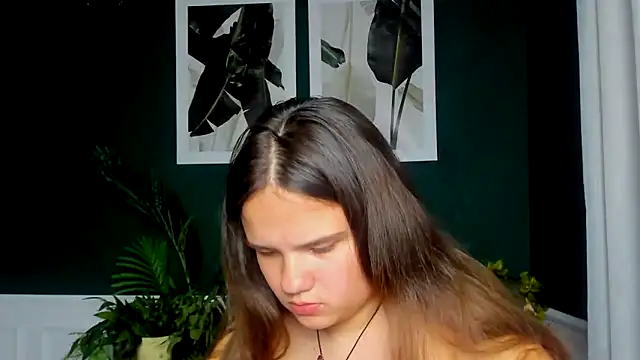 Snapshot of AdeleCruz chatting on 8, 5, 2026 AdeleCruz online show from 8, 5, 2026