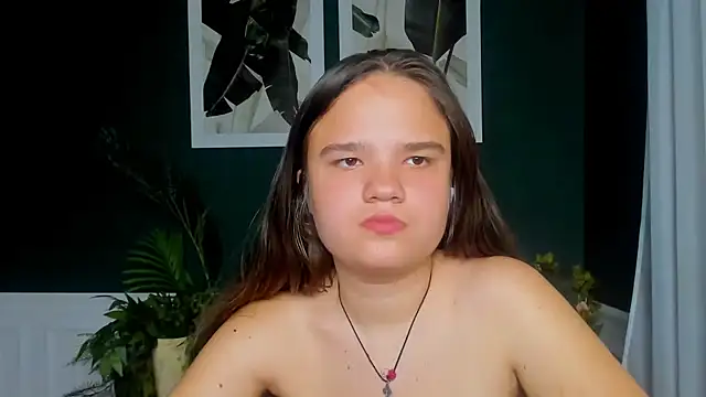 Snapshot of AdeleCruz chatting on 12, 5, 2026 AdeleCruz online show from 12, 5, 2026