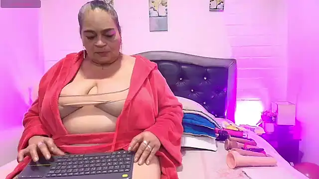 Snapshot of VickyBoobss chatting on 10, 6, 2026 VickyBoobss online show from 10, 6, 2026