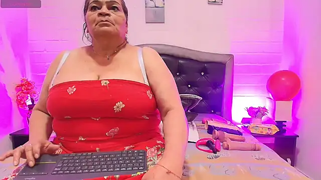 VickyBoobss online show from 1, 7, 2026