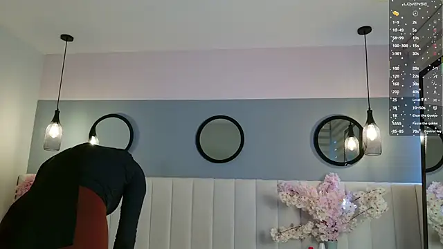 chelsea bolton  online show from 3, 7, 2026