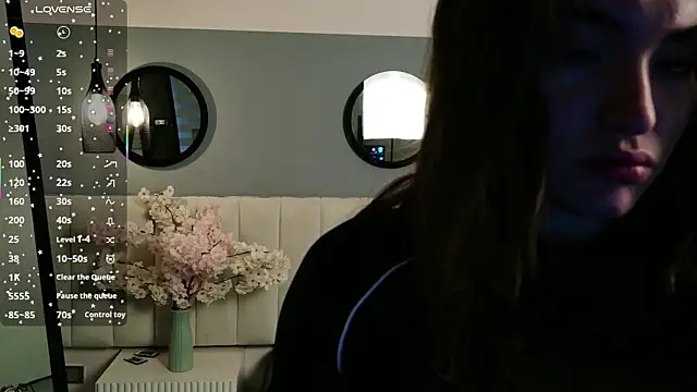 chelsea bolton  online show from 16, 7, 2026