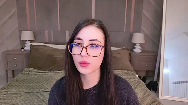 Snapshot of EmmaLawrens chatting on 11, 3, 2025 EmmaLawrens online show from 11, 3, 2025