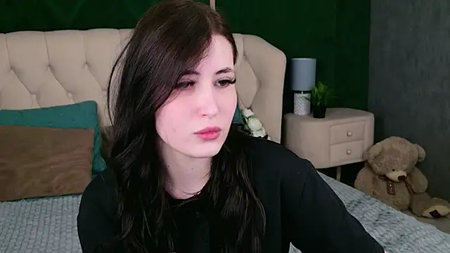 EmmaLawrens online show from 3, 7, 2026