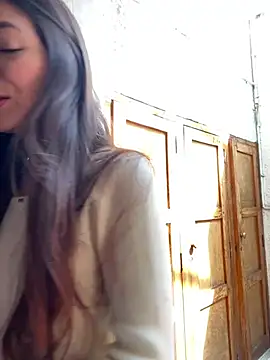 Aleska Miami online show from 6, 5, 2026