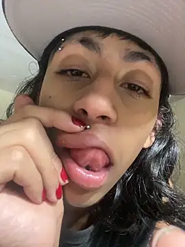 boysLittle online show from 29, 4, 2026