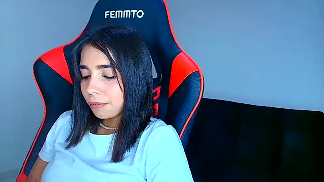 Rousse violett online show from 13, 9, 2025