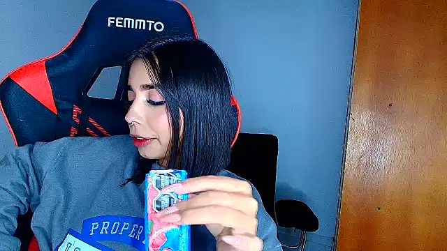 Rousse violett online show from 15, 2, 2026