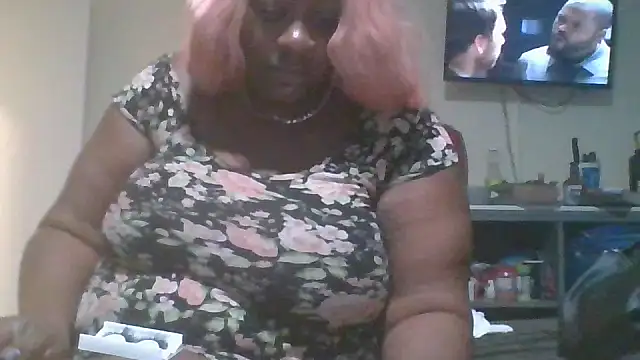 Snapshot of ExoticChocolit chatting on 14, 9, 2025 ExoticChocolit online show from 14, 9, 2025