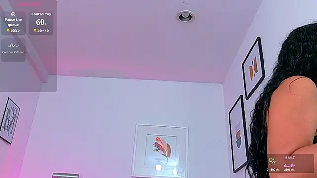 Snapshot of hotiergirl chatting on 13, 10, 2025 hotiergirl online show from 13, 10, 2025