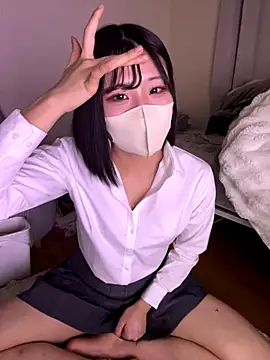 Snapshot of sakuchaaa_2525 chatting on 19, 12, 2025 sakuchaaa 2525 online show from 19, 12, 2025