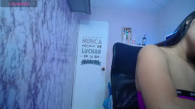 Maylin horny19 online show from 4, 5, 2026