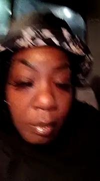 chocolatechipkukky85 online show from 1, 2, 2025