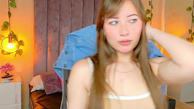 Dahlia Rousse online show from 6, 5, 2026
