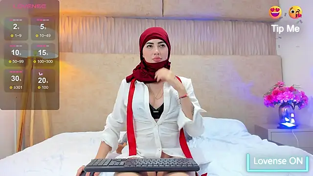 taylorsmiiith  online show from 25, 2, 2025