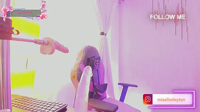 Elise-Leyton online show from 12, 9, 2025