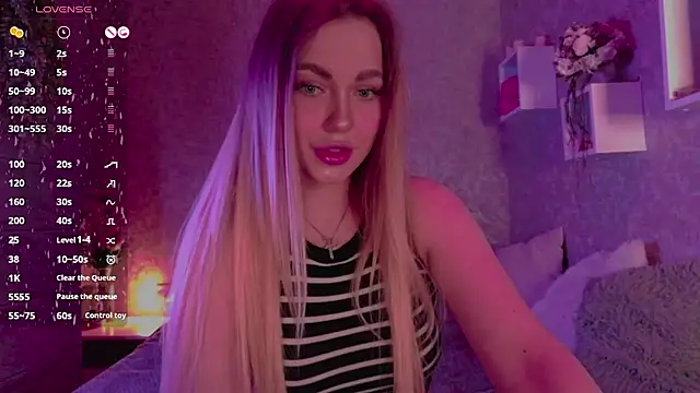 Mika Rayy online show from 11, 3, 2025