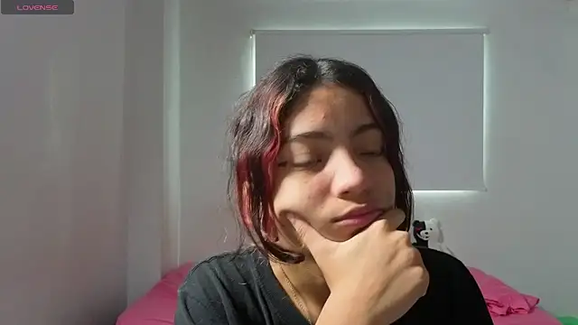 Lovelyamyy online show from 24, 11, 2025