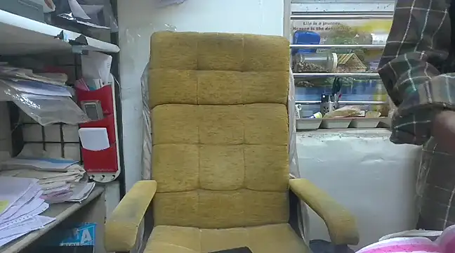 cute modell online show from 6, 2, 2025