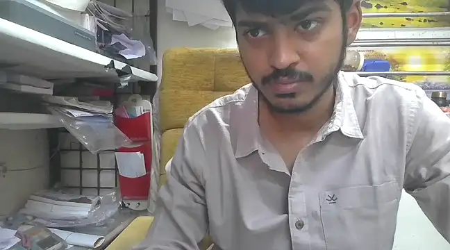 cute modell online show from 22, 2, 2025