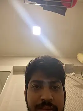 cute modell online show from 24, 2, 2025