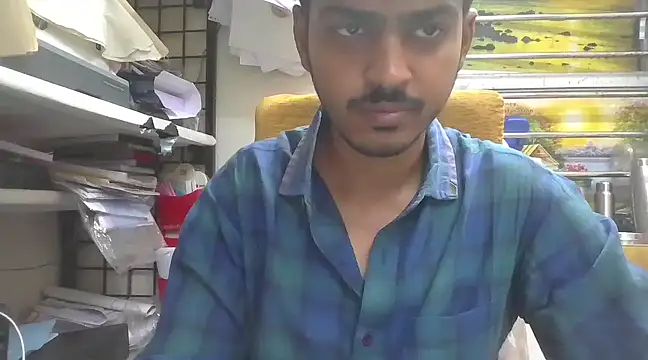 cute modell online show from 1, 3, 2025