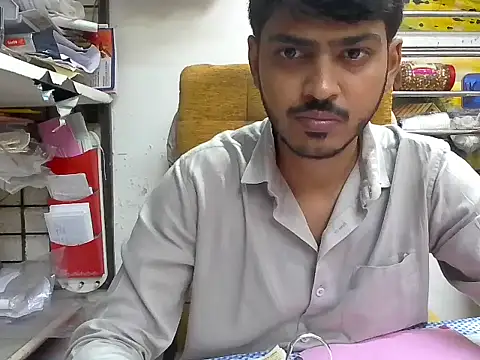 cute modell online show from 15, 9, 2025